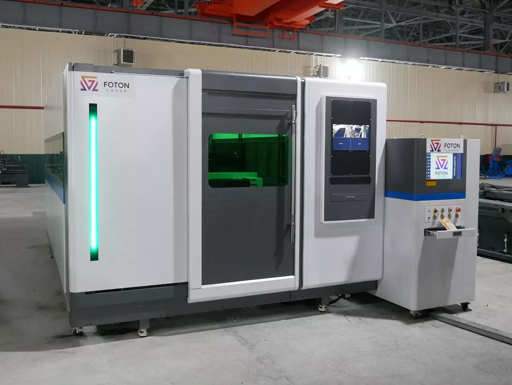 FL-L1560FH-10000-IPG Установка лазерной резки для листового металла с кабинетной защитой